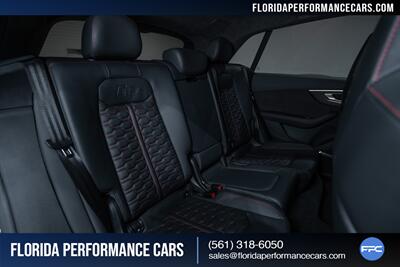 2022 Audi RS Q8 4.0T quattro - Photo 34 - Riviera Beach, FL 33407