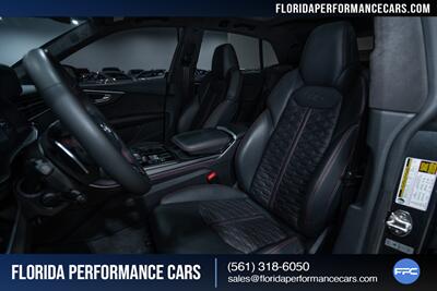 2022 Audi RS Q8 4.0T quattro - Photo 19 - Riviera Beach, FL 33407