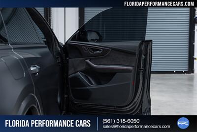 2022 Audi RS Q8 4.0T quattro - Photo 35 - Riviera Beach, FL 33407