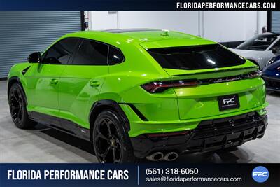 2023 Lamborghini Urus S   - Photo 4 - Riviera Beach, FL 33407