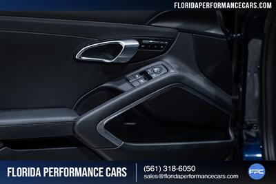 2018 Porsche 911 Carrera 4S   - Photo 24 - Riviera Beach, FL 33407