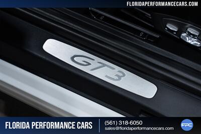 2014 Porsche 911 GT3   - Photo 61 - Riviera Beach, FL 33407