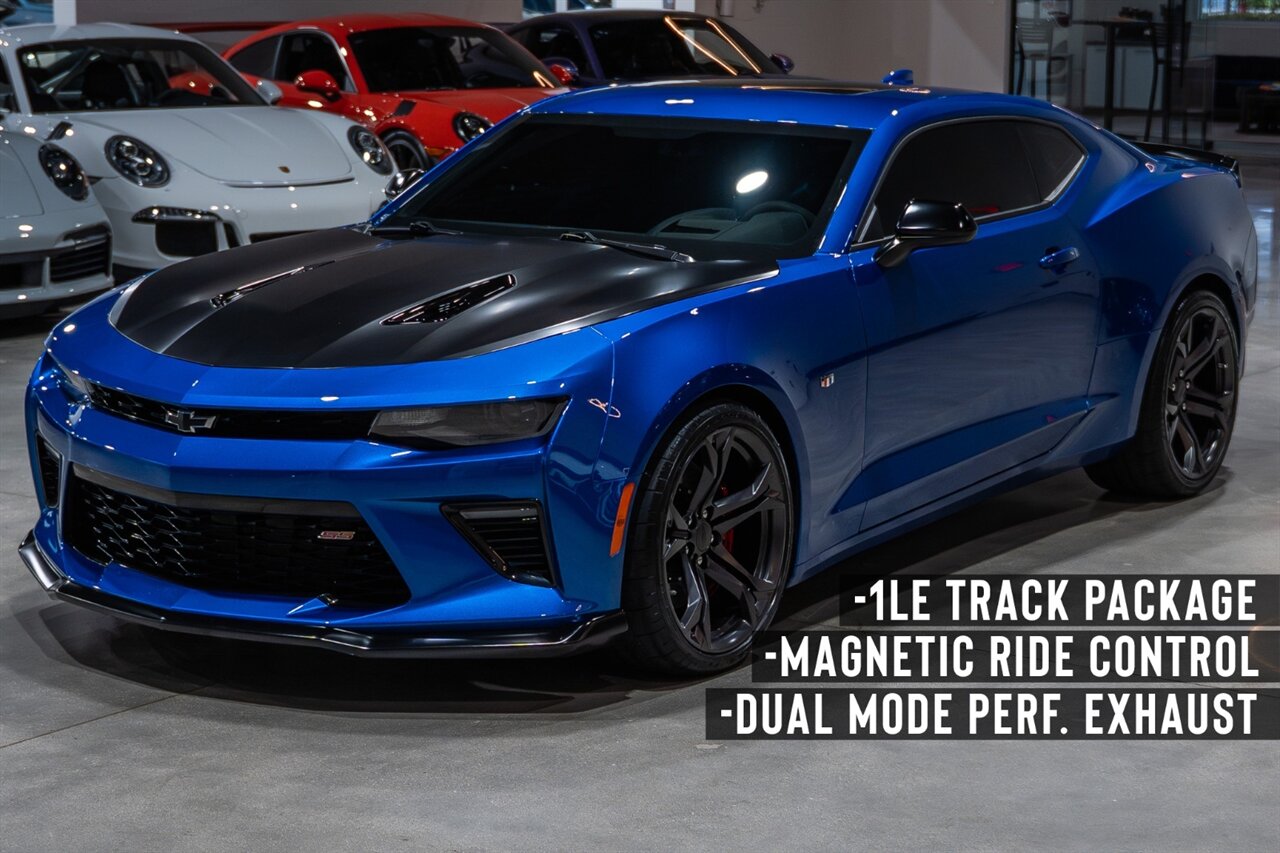 2018 Chevrolet Camaro SS   - Photo 1 - Riviera Beach, FL 33407