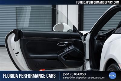 2015 Porsche 911 Turbo   - Photo 23 - Riviera Beach, FL 33407