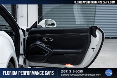 2015 Porsche 911 Turbo   - Photo 31 - Riviera Beach, FL 33407