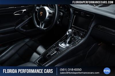 2015 Porsche 911 Turbo   - Photo 54 - Riviera Beach, FL 33407