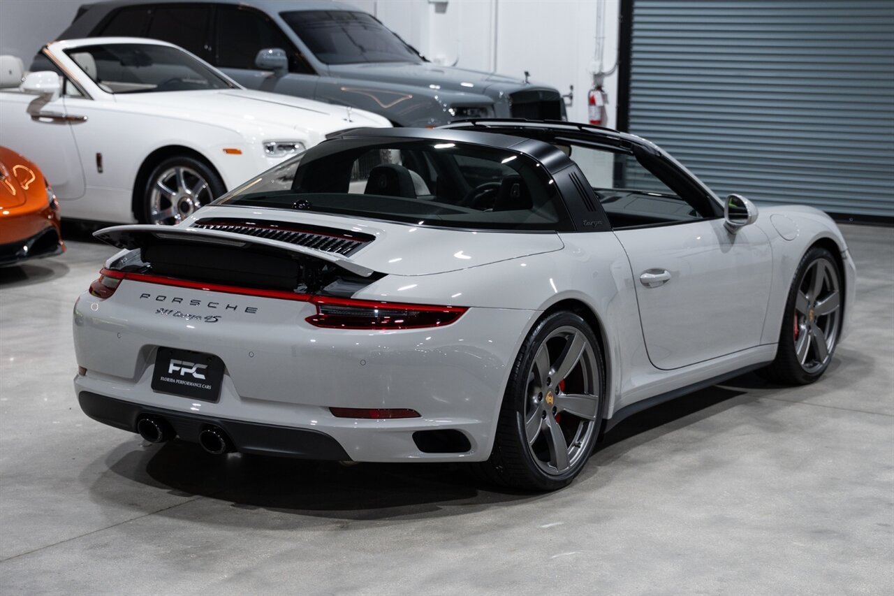 2019 Porsche 911 Targa 4S   - Photo 7 - Riviera Beach, FL 33407