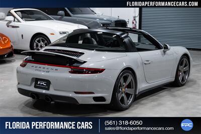 2019 Porsche 911 Targa 4S   - Photo 7 - Riviera Beach, FL 33407