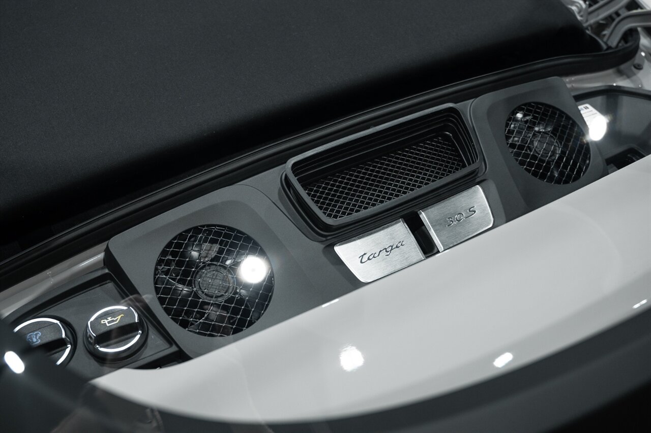 2019 Porsche 911 Targa 4S   - Photo 41 - Riviera Beach, FL 33407