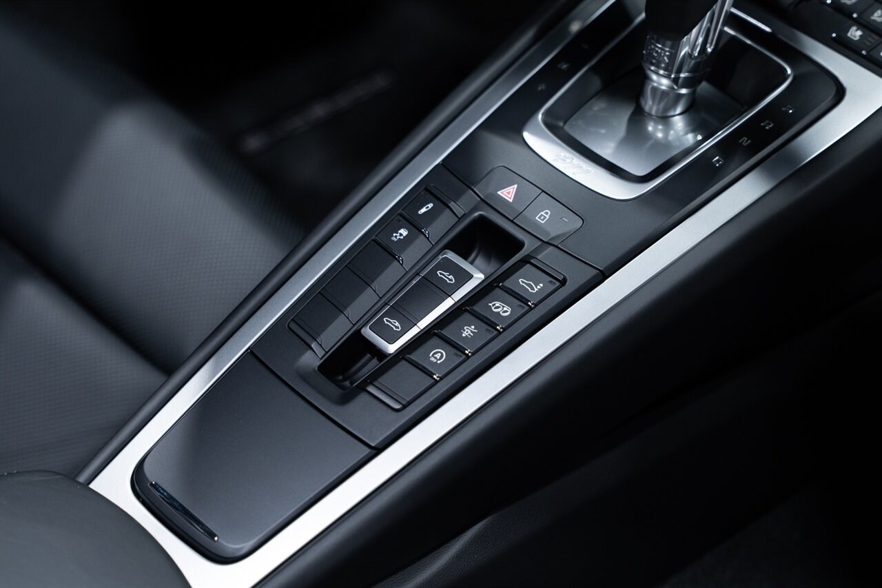 2019 Porsche 911 Targa 4S   - Photo 57 - Riviera Beach, FL 33407