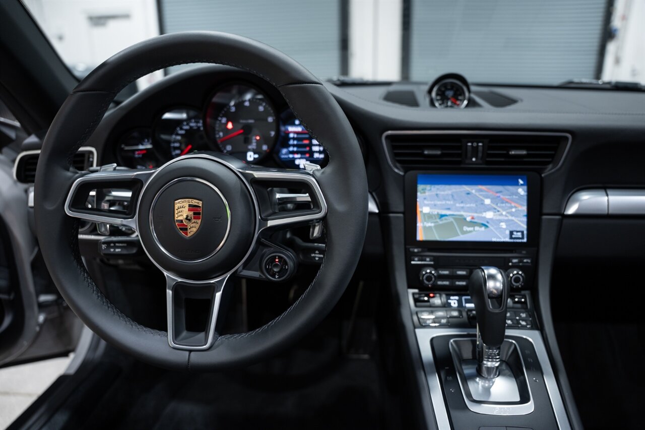 2019 Porsche 911 Targa 4S   - Photo 24 - Riviera Beach, FL 33407