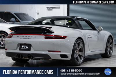 2019 Porsche 911 Targa 4S   - Photo 6 - Riviera Beach, FL 33407