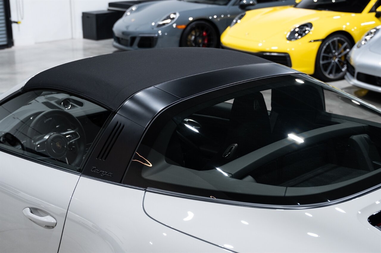 2019 Porsche 911 Targa 4S   - Photo 64 - Riviera Beach, FL 33407
