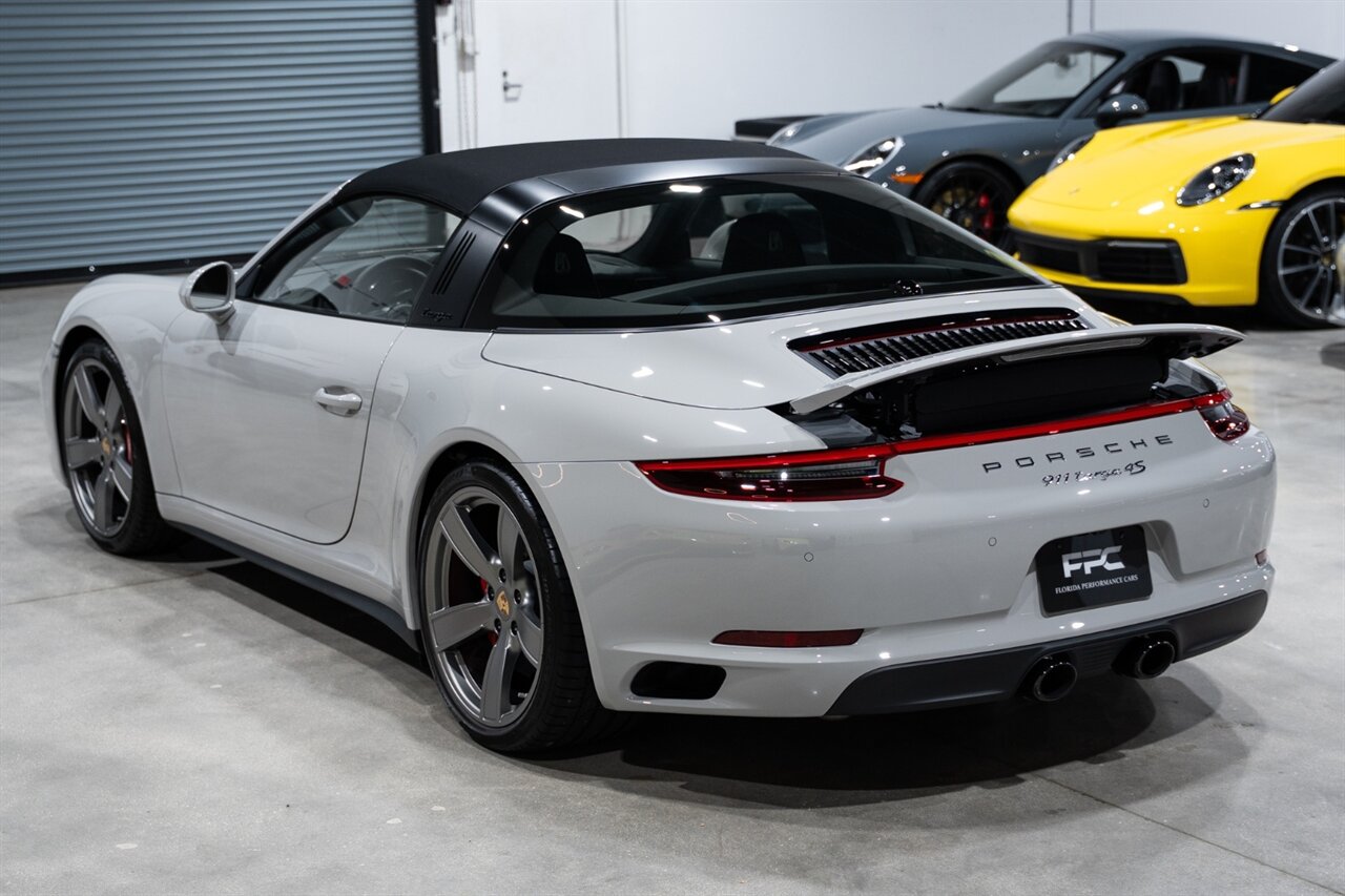 2019 Porsche 911 Targa 4S   - Photo 12 - Riviera Beach, FL 33407