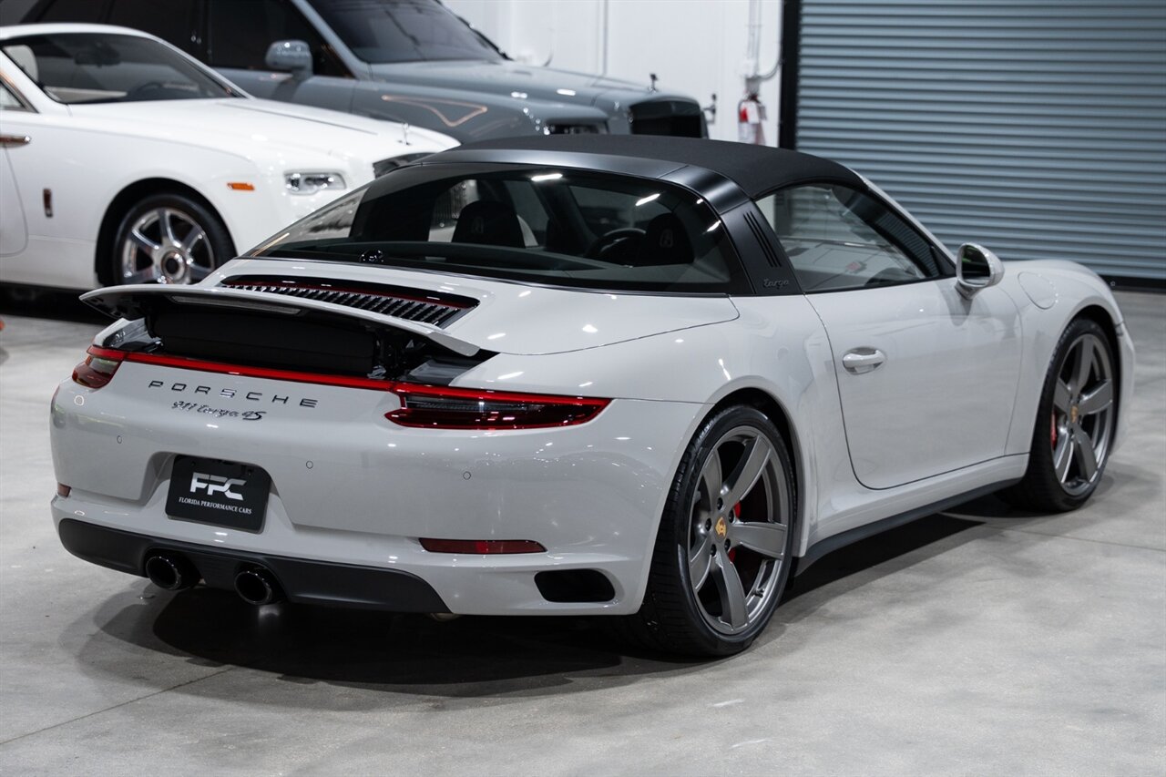2019 Porsche 911 Targa 4S   - Photo 13 - Riviera Beach, FL 33407