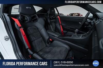 2021 Porsche 718 Cayman GT4 - Photo 30 - Riviera Beach, FL 33407