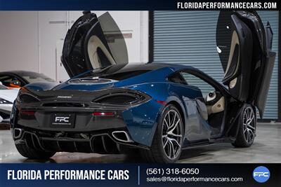 2017 McLaren 570GT   - Photo 16 - Riviera Beach, FL 33407