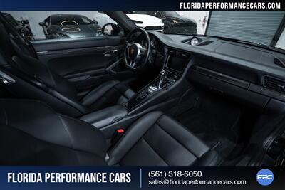 2016 Porsche 911 Turbo S   - Photo 29 - Riviera Beach, FL 33407