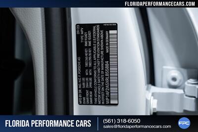2024 Porsche Macan GTS   - Photo 36 - Riviera Beach, FL 33407