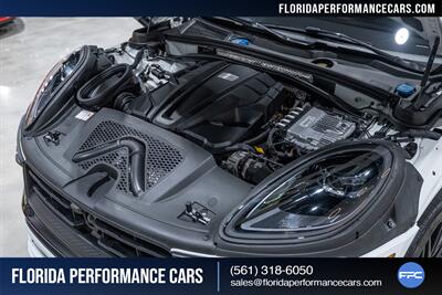 2024 Porsche Macan GTS   - Photo 46 - Riviera Beach, FL 33407