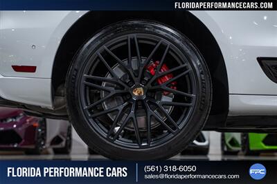 2024 Porsche Macan GTS   - Photo 49 - Riviera Beach, FL 33407