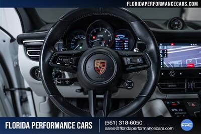 2024 Porsche Macan GTS   - Photo 52 - Riviera Beach, FL 33407