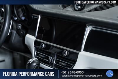 2024 Porsche Macan GTS   - Photo 62 - Riviera Beach, FL 33407