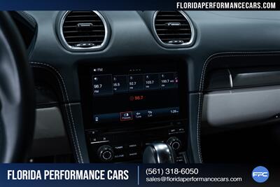 2019 Porsche 718 Cayman S   - Photo 50 - Riviera Beach, FL 33407