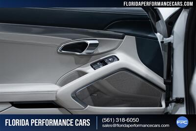 2019 Porsche 718 Cayman S   - Photo 24 - Riviera Beach, FL 33407