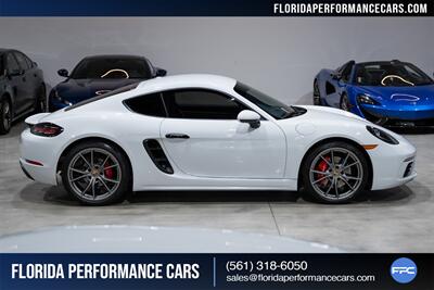 2019 Porsche 718 Cayman S   - Photo 7 - Riviera Beach, FL 33407