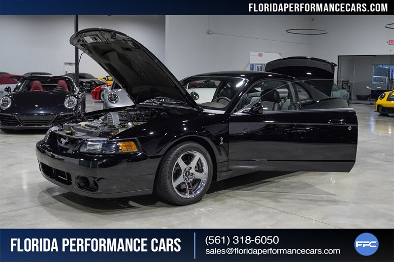 2004 Ford Mustang SVT Cobra SVT   - Photo 34 - Riviera Beach, FL 33407