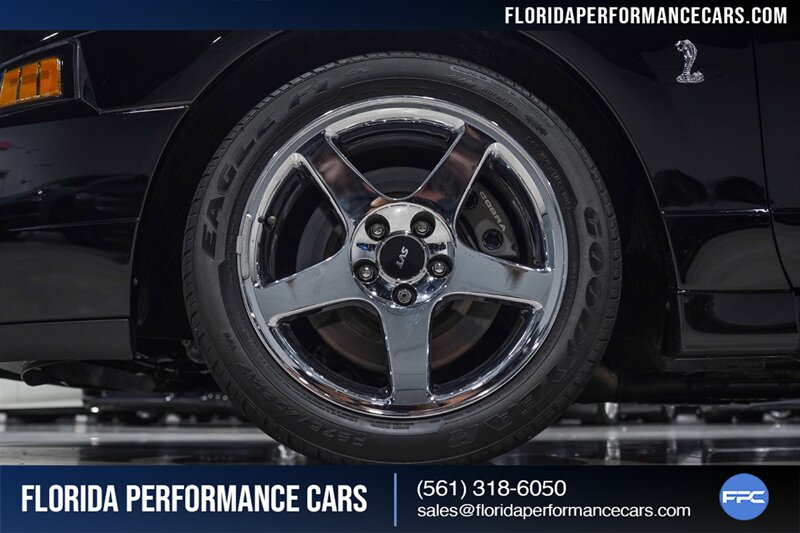 2004 Ford Mustang SVT Cobra SVT   - Photo 11 - Riviera Beach, FL 33407