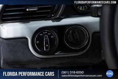 2015 Porsche 911 GT3   - Photo 58 - Riviera Beach, FL 33407