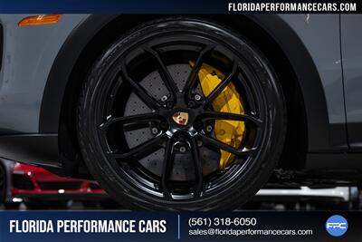 2022 Porsche Cayenne Turbo GT   - Photo 11 - Riviera Beach, FL 33407