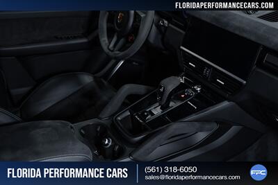 2022 Porsche Cayenne Turbo GT   - Photo 63 - Riviera Beach, FL 33407