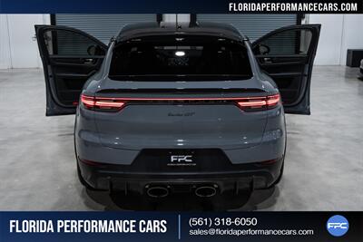 2022 Porsche Cayenne Turbo GT   - Photo 44 - Riviera Beach, FL 33407