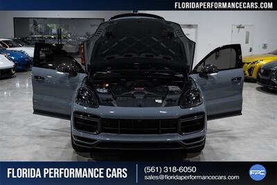 2022 Porsche Cayenne Turbo GT   - Photo 45 - Riviera Beach, FL 33407