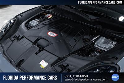2022 Porsche Cayenne Turbo GT   - Photo 47 - Riviera Beach, FL 33407