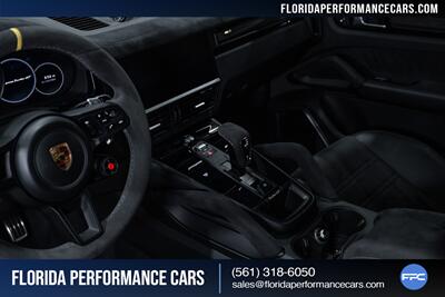 2022 Porsche Cayenne Turbo GT   - Photo 55 - Riviera Beach, FL 33407