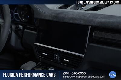 2022 Porsche Cayenne Turbo GT   - Photo 65 - Riviera Beach, FL 33407