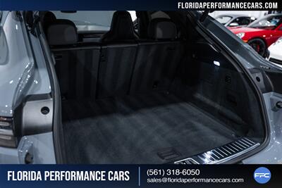 2022 Porsche Cayenne Turbo GT   - Photo 49 - Riviera Beach, FL 33407