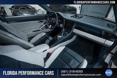 2019 Porsche 911 Carrera GTS   - Photo 29 - Riviera Beach, FL 33407