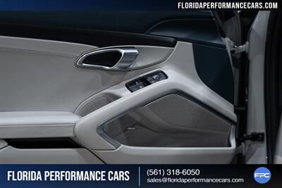 2019 Porsche 911 Carrera GTS   - Photo 24 - Riviera Beach, FL 33407