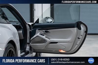 2019 Porsche 911 Carrera GTS   - Photo 32 - Riviera Beach, FL 33407