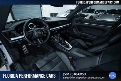 2024 Porsche 911 Carrera T   - Photo 18 - Riviera Beach, FL 33407