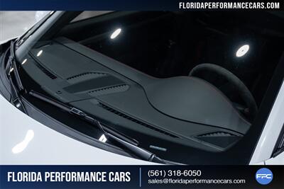 2018 Porsche 911 GT3   - Photo 60 - Riviera Beach, FL 33407