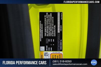 2023 Aston Martin Vantage V8   - Photo 28 - Riviera Beach, FL 33407