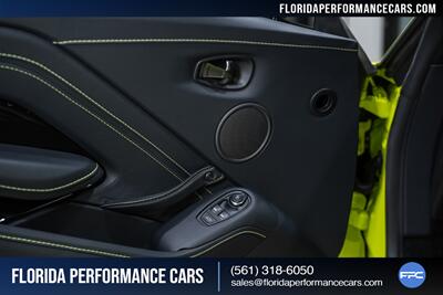2023 Aston Martin Vantage V8   - Photo 23 - Riviera Beach, FL 33407