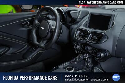 2023 Aston Martin Vantage V8   - Photo 31 - Riviera Beach, FL 33407