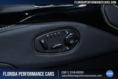 2023 Aston Martin Vantage V8   - Photo 35 - Riviera Beach, FL 33407